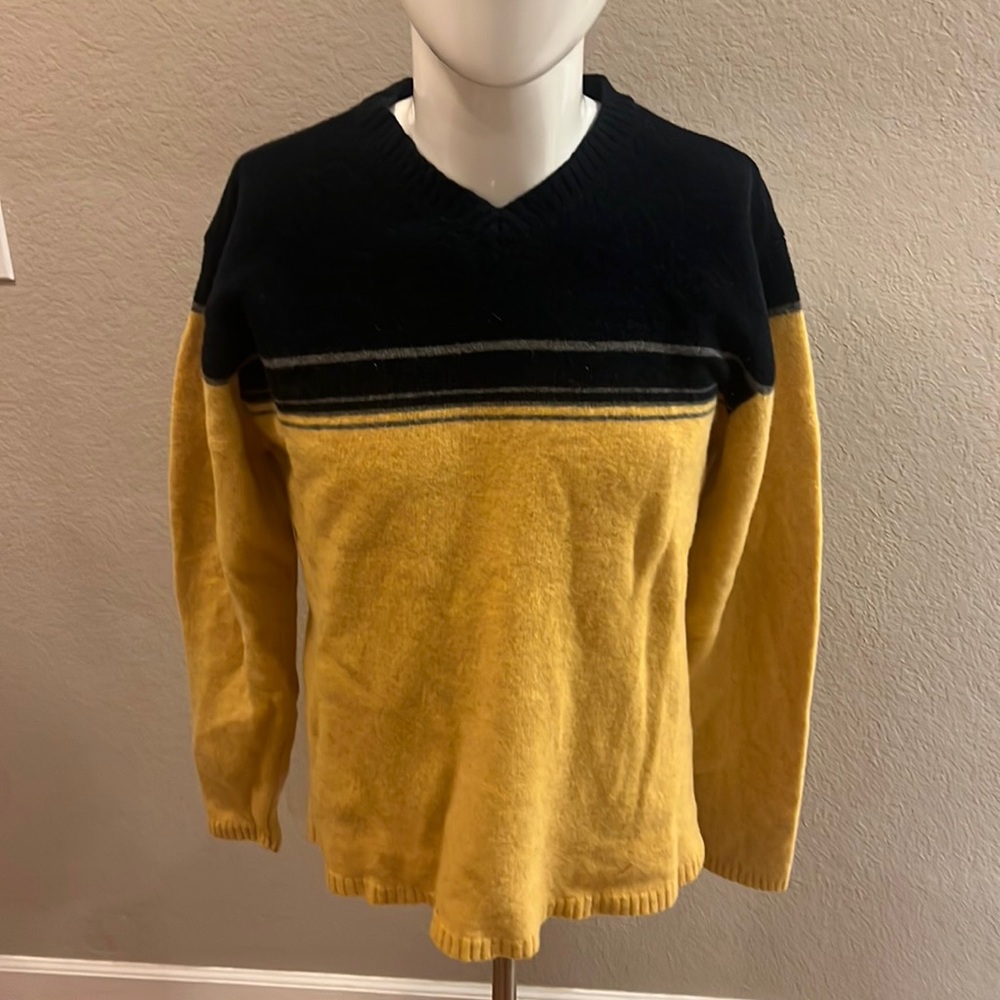 Men’s Large BKE Blue/Yellow V-Neck Sweater Vintage‎